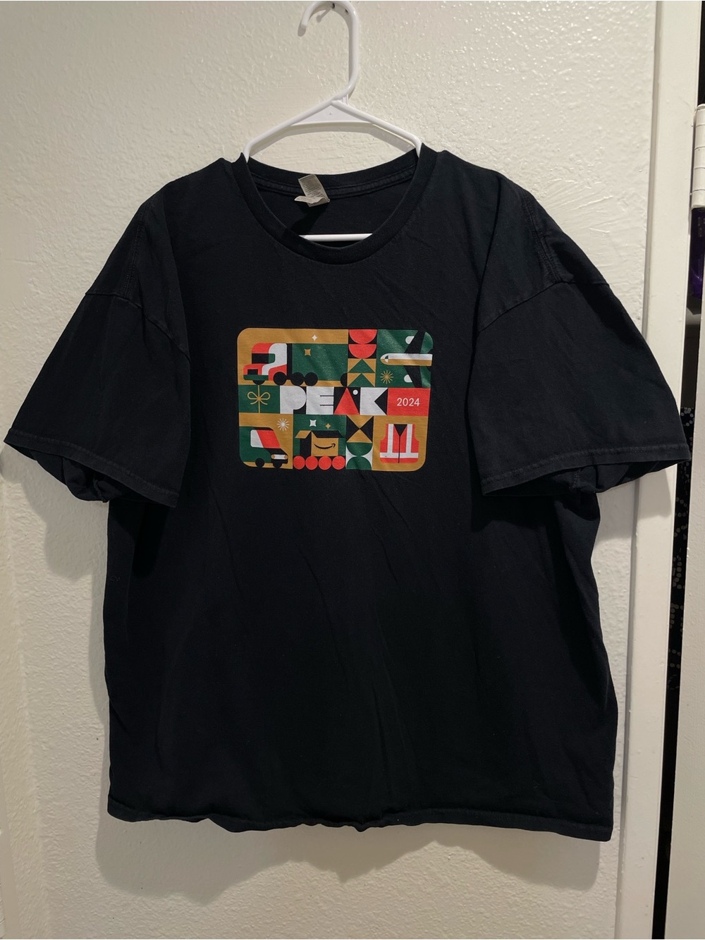 Amazon Peak 2024 Employee Geometric Collage Graphic Tee Shirt Black Mens 2XL